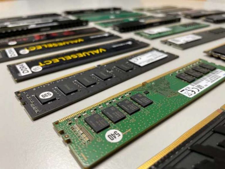 Серьезные уязвимости безопасности в устройствах памяти DRAM.